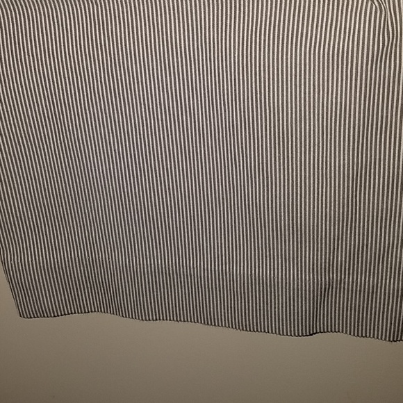 GAP Modern Fit Flare Striped Pants - Picture 4 of 6